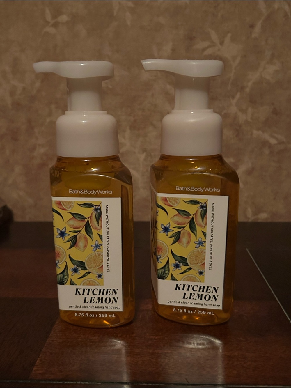 Bath & Body Works Yellow Kitchen Lemon Foaming Hand Soap Duo